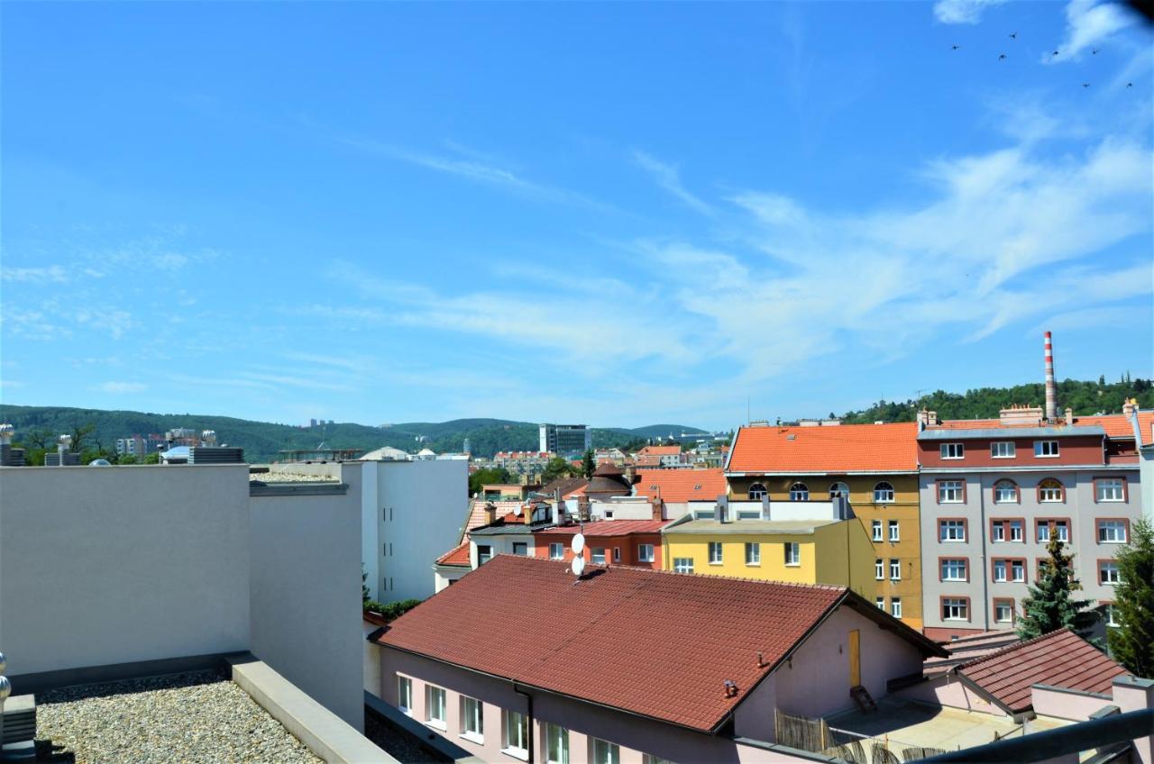 New Apartment With Garage Parking Brno Exteriör bild
